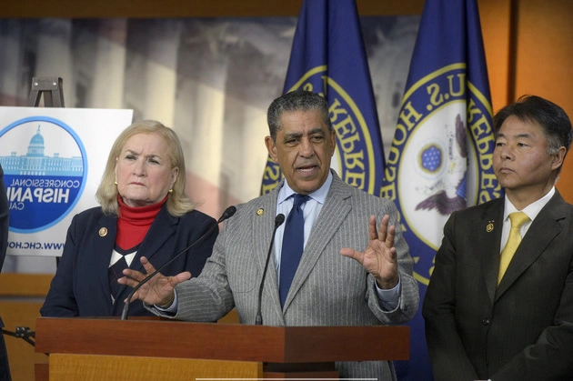 democrats_scramble_to_make_their_immigration_stand_amid_broader_support_for_deportations