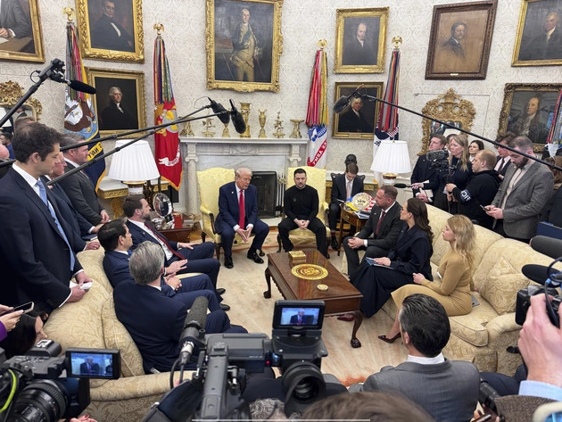 russian_state_media_briefly_enters_oval_office_during_zelenskyy_meeting