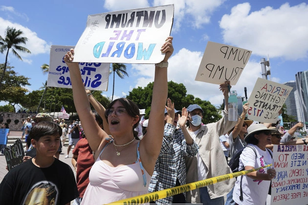 anti_trump_protesters_turn_out_to_rallies_in_new_york_washington_and_other_cities_across_country
