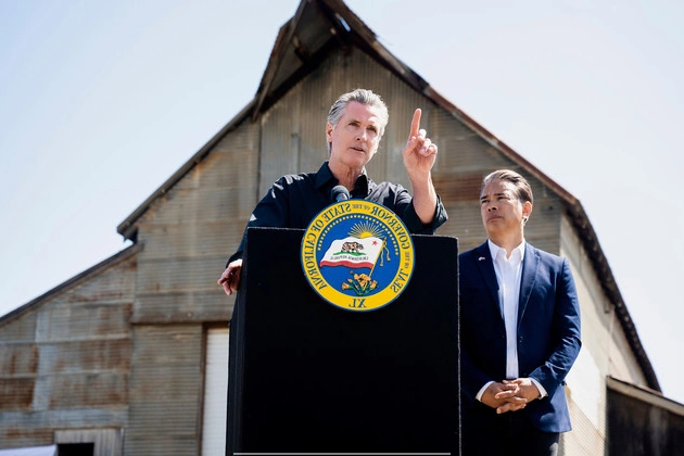 newsom_taunts_trumps_doj_over_tariff_lawsuit_request