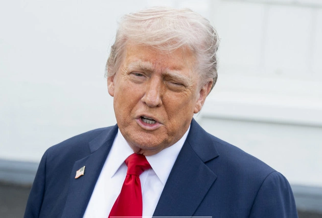 trump_squeezes_zelenskyy_on_peace_deal_as_us_leaders_skip_talks_in_europe