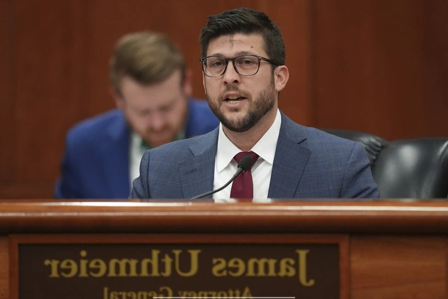 federal_judge_considers_penalizing_desantis_picked_attorney_general_over_florida_immigration_law