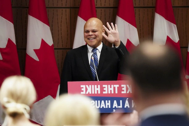 jd_vances_canadian_pal_tells_him_please_dont_visit