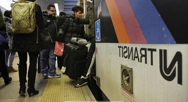 nj_transit_strike_ends_after_shutting_down_new_jersey_trains_for_weekend_union_says