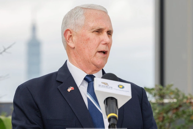 pence_ive_never_been_a_fan_of_american_presidents_criticizing_america_on_foreign_soil