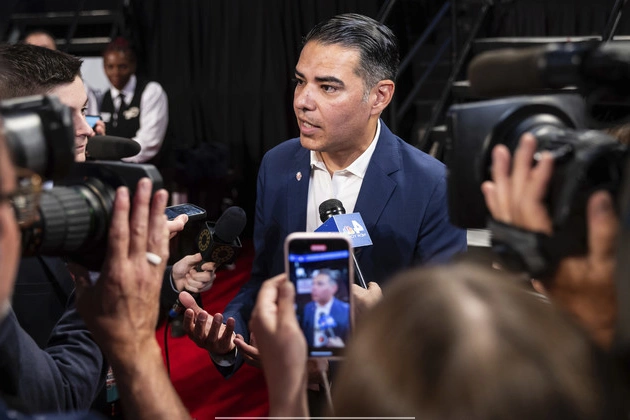 robert_garcia_announces_bid_for_oversight_ranking_member