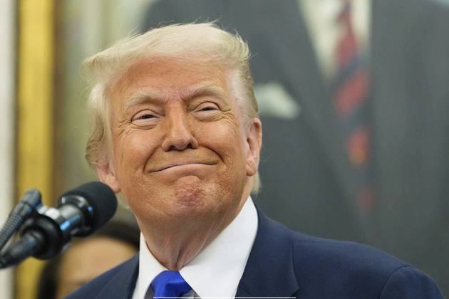 trump_defends_viral_image_of_himself_as_pope_catholics_loved_it