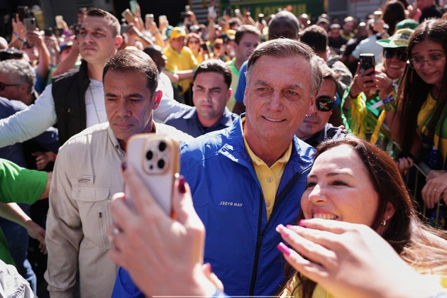 brazil_ex_leader_jair_bolsonaro_rallies_supporters_to_protest_his_supreme_court_trial