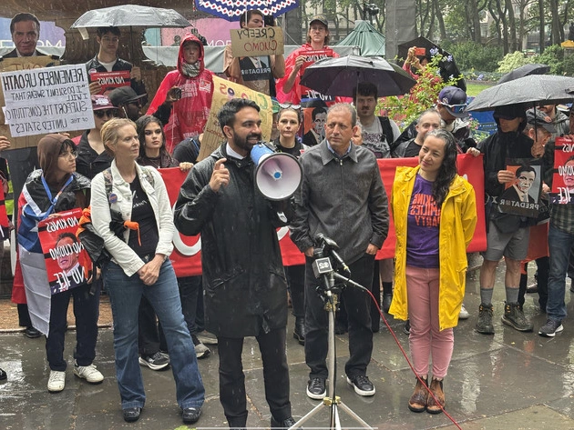 democratic_socialist_faces_hurdles_with_black_latino_voters_in_nyc_mayoral_race