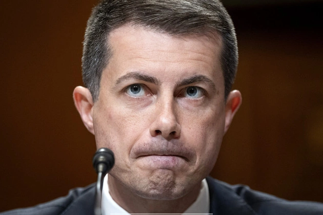 democrats_eyeing_a_presidential_bid_scramble_to_un_woke_themselves