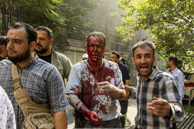israel_and_iran_trade_strikes_for_third_day_as_hundreds_reported_dead