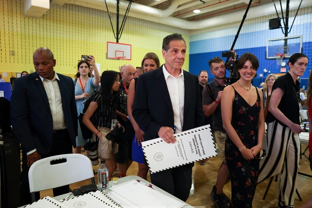 new_york_city_hits_high_temps_as_mayoral_candidates_make_their_final_push_on_primary_day