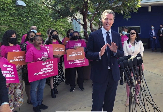 planned_parenthood_turns_to_states_for_a_lifeline
