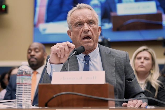 rfk_jr_isnt_hiding_his_plans_for_vaccines_democrats_say_it_will_cost_lives