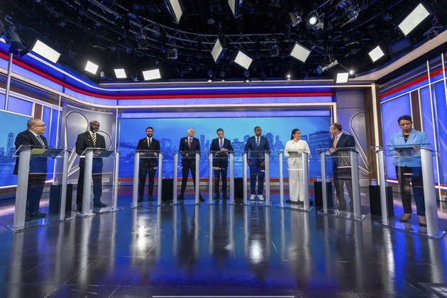 trump_looms_large_very_large_over_nyc_mayoral_debate
