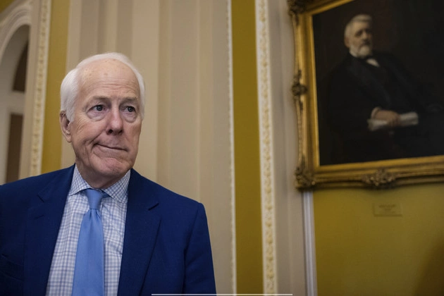 trump_movement_turns_on_cornyn_poll_finds
