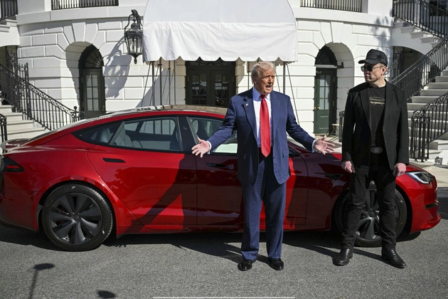 trump_revokes_californias_nation_leading_electric_vehicle_mandate