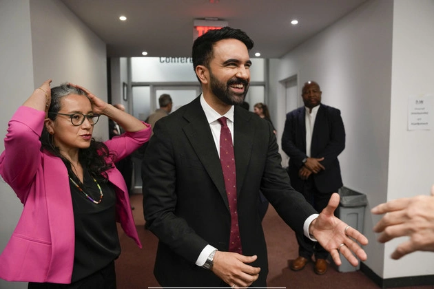 zohran_mamdani_set_to_topple_andrew_cuomo_in_nyc_mayoral_race